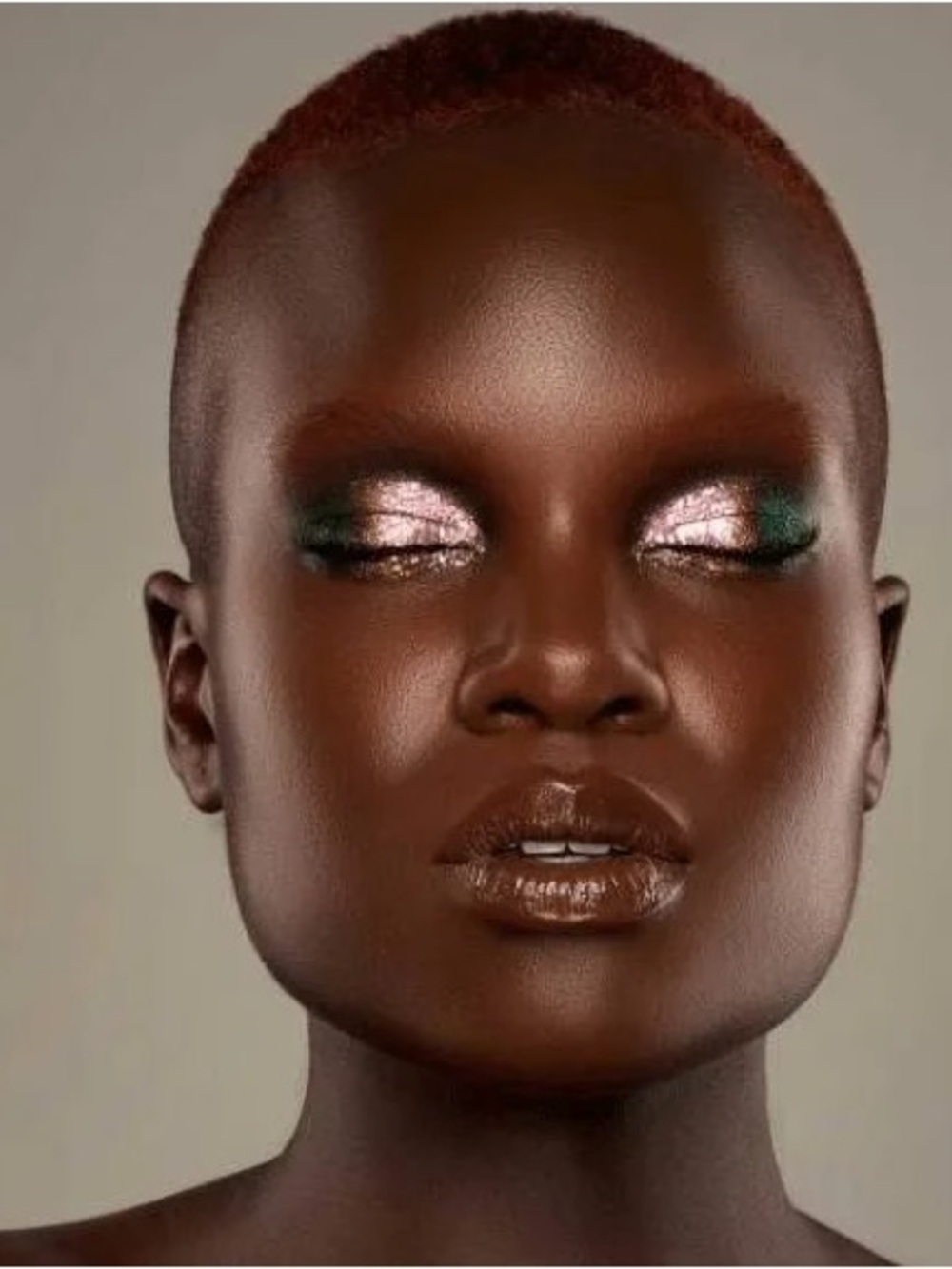 Danessa Myricks Beauty Iridescent Pink-Gold Loose Eyeshadow Pigment - Picture 2 of 7